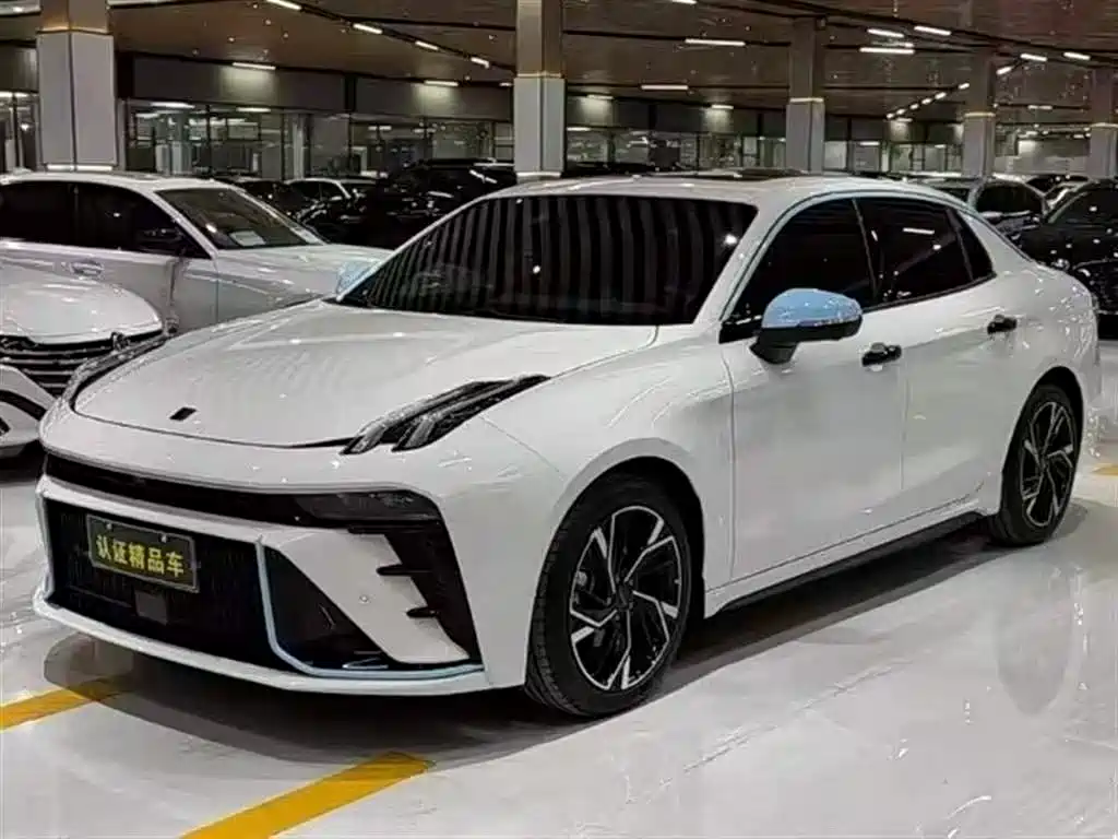 Купить Lynk & Co 03