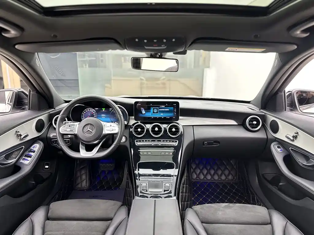 Mercedes-Benz C-Class — миниатюра 8