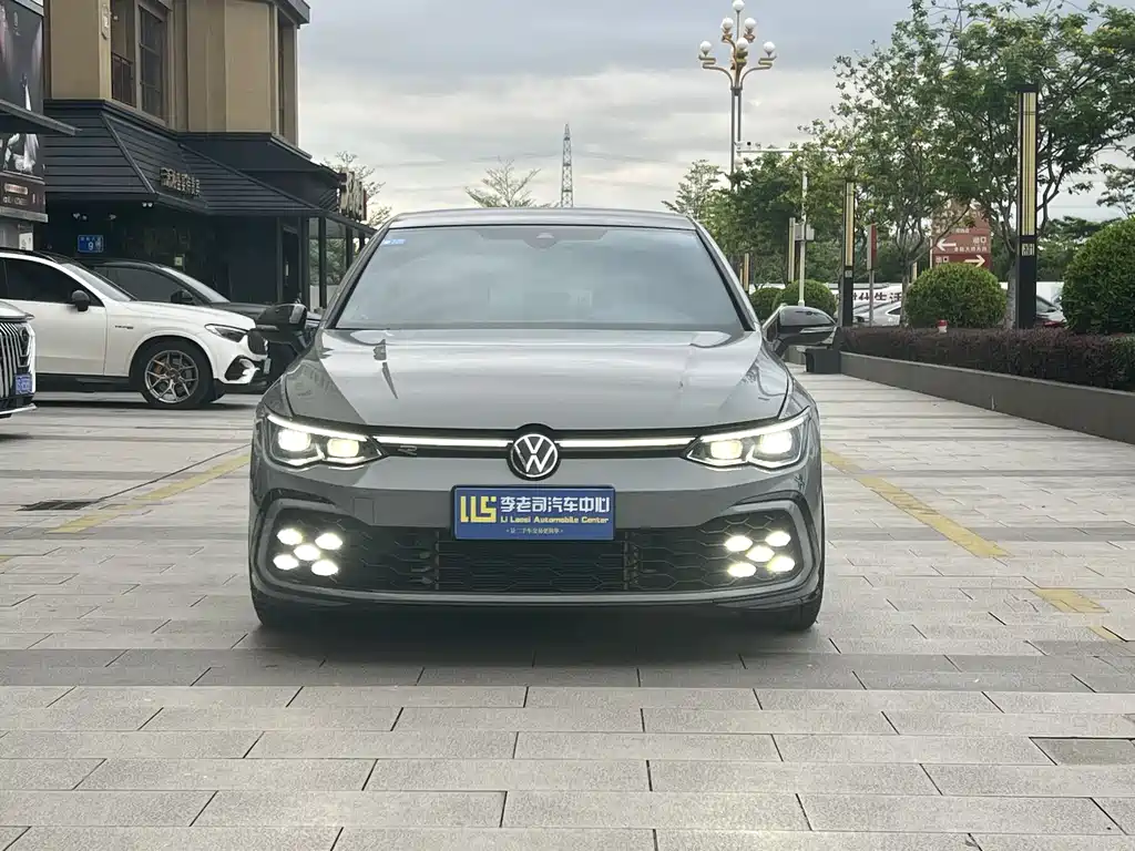 Купить Volkswagen Golf
