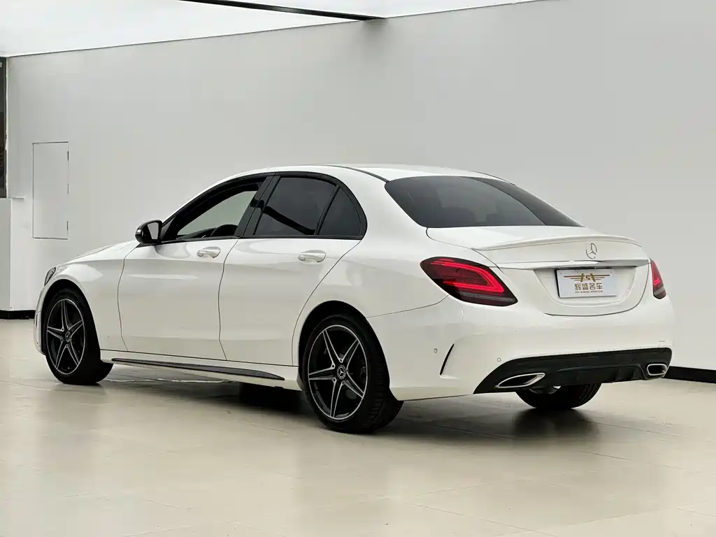 Mercedes-Benz C-Class — миниатюра 2