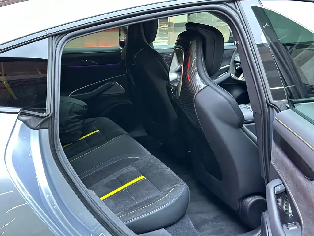 XIAOMI CAR XIAOMI SU7 ULTRA