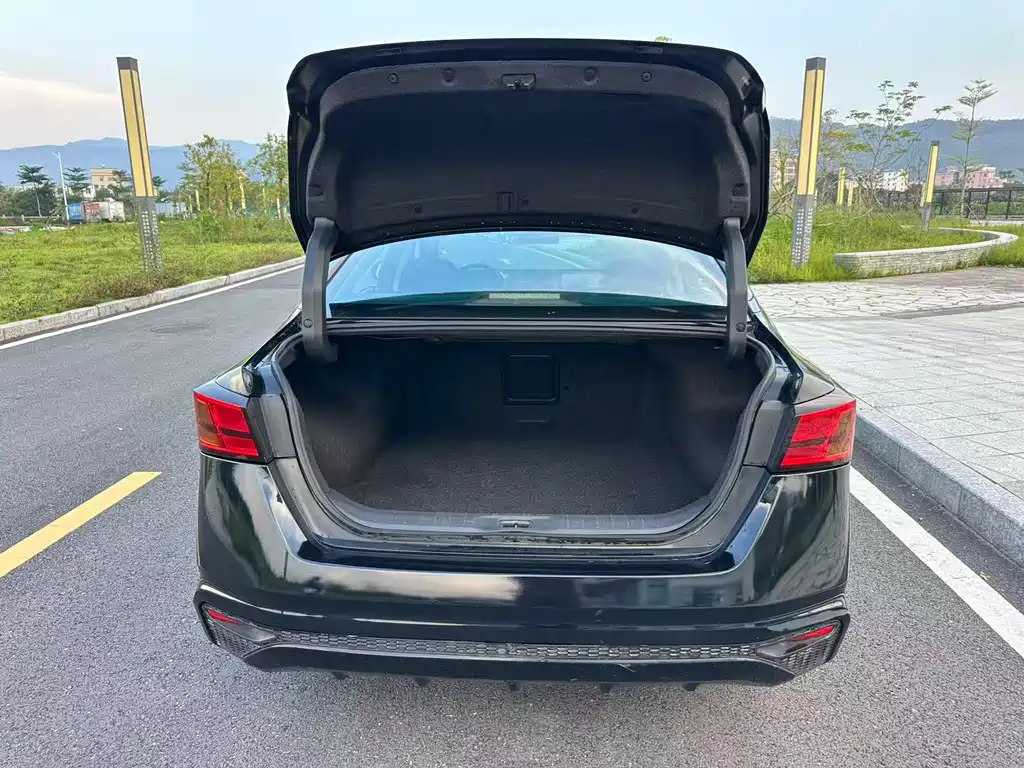 Nissan Teana - фото 17
