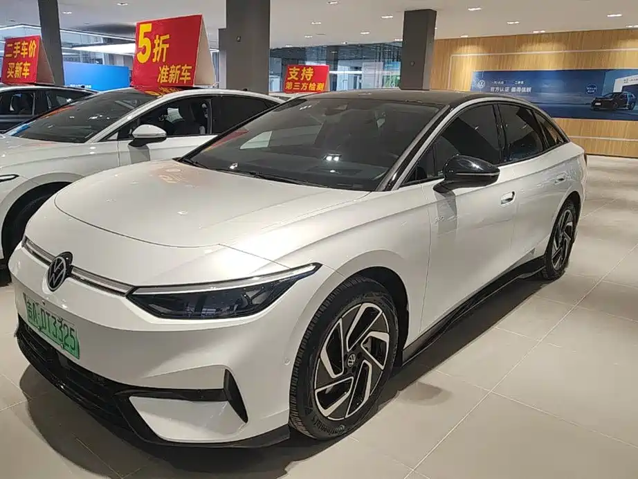 VOLKSWAGEN ID.7 VIZZION