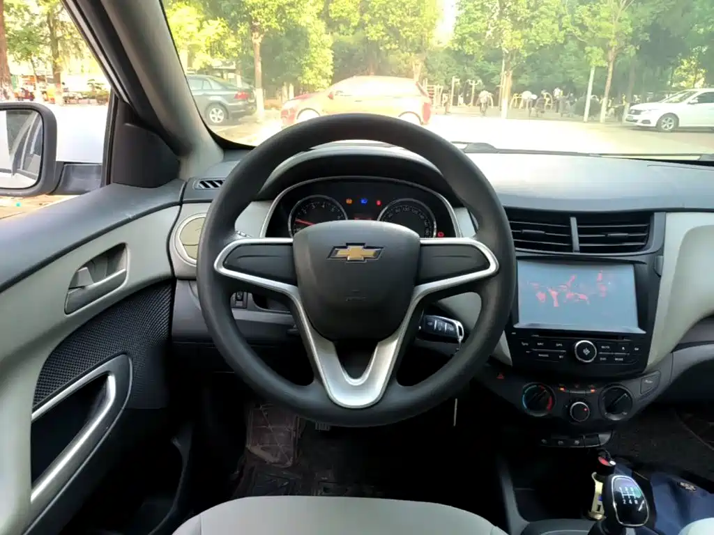 Chevrolet Sail — миниатюра 11