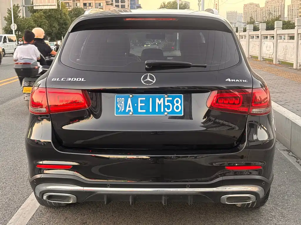Mercedes-Benz GLC 2022 — фото 14