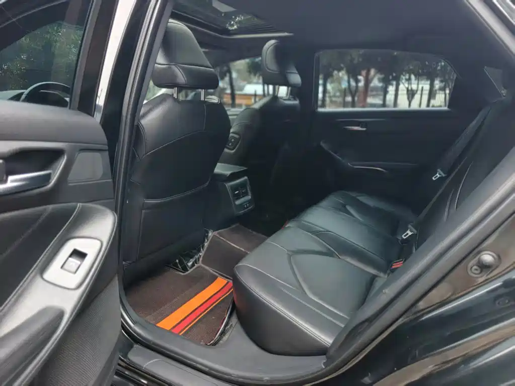 Toyota Avalon 2019 2.0L Luxury VI