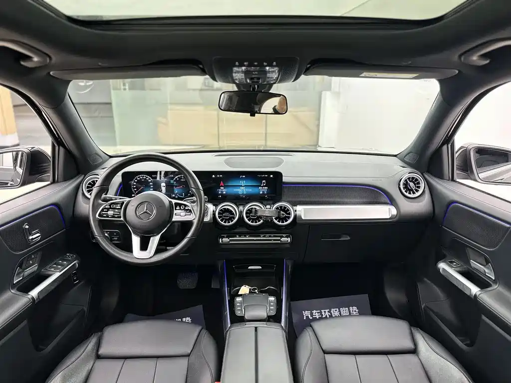 Mercedes-Benz GLB — миниатюра 8