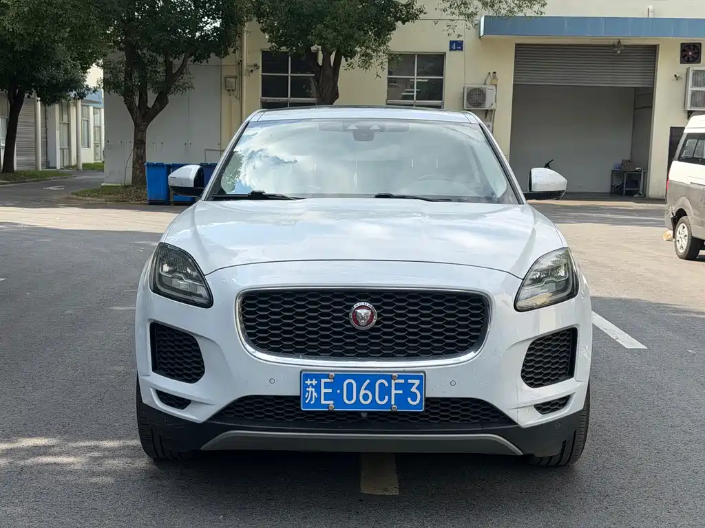 Jaguar E-PACE — миниатюра 2