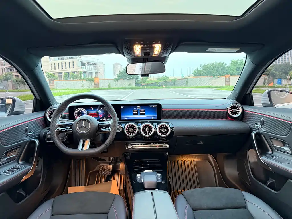 Mercedes-Benz A-Class — миниатюра 7