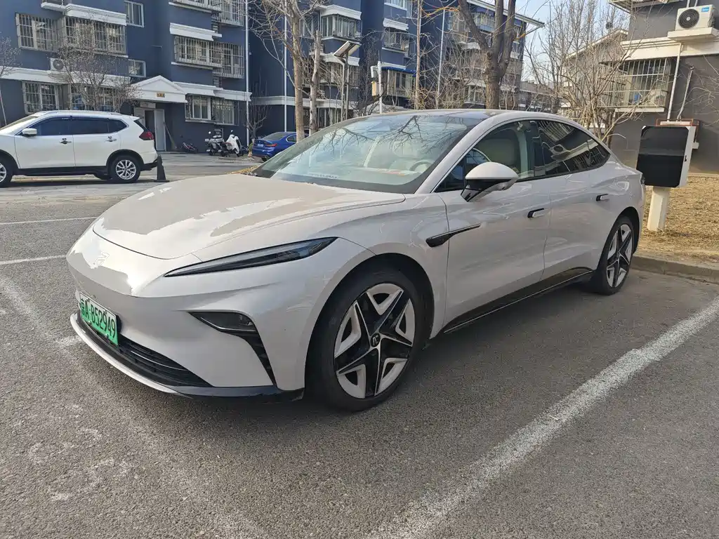 RISING AUTO FEIFAN F7