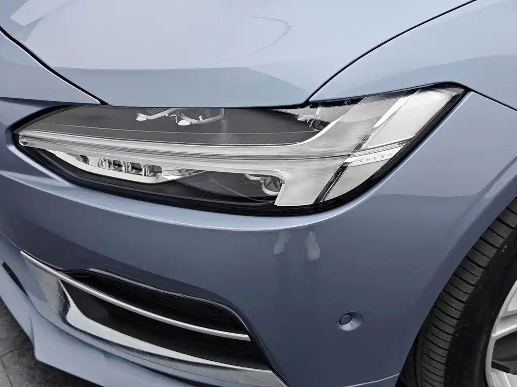 Volvo S90 — миниатюра 17