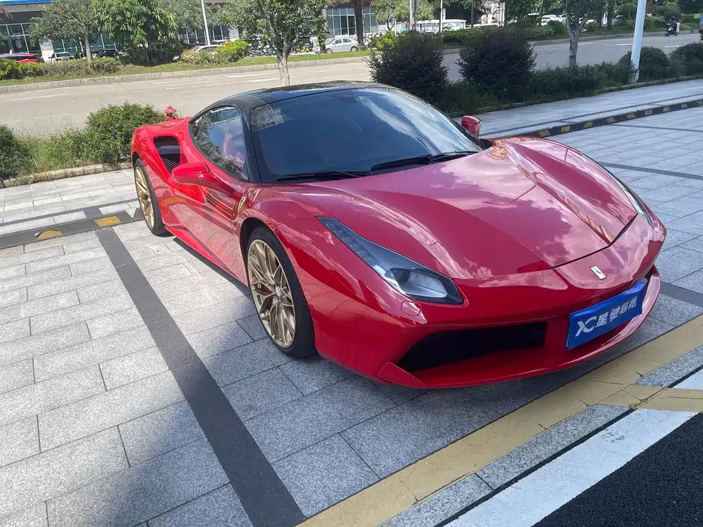 Ferrari 488 2019