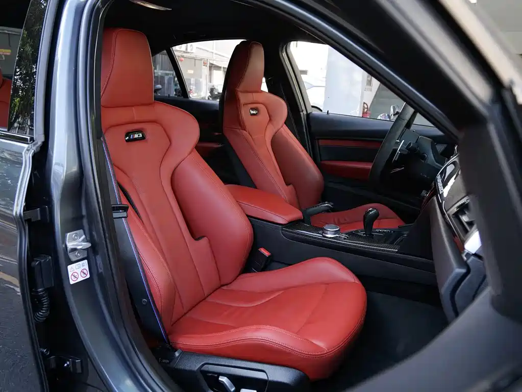 BMW M3 — миниатюра 6