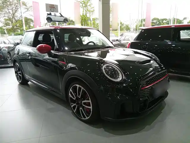 MINI JCW 2023
