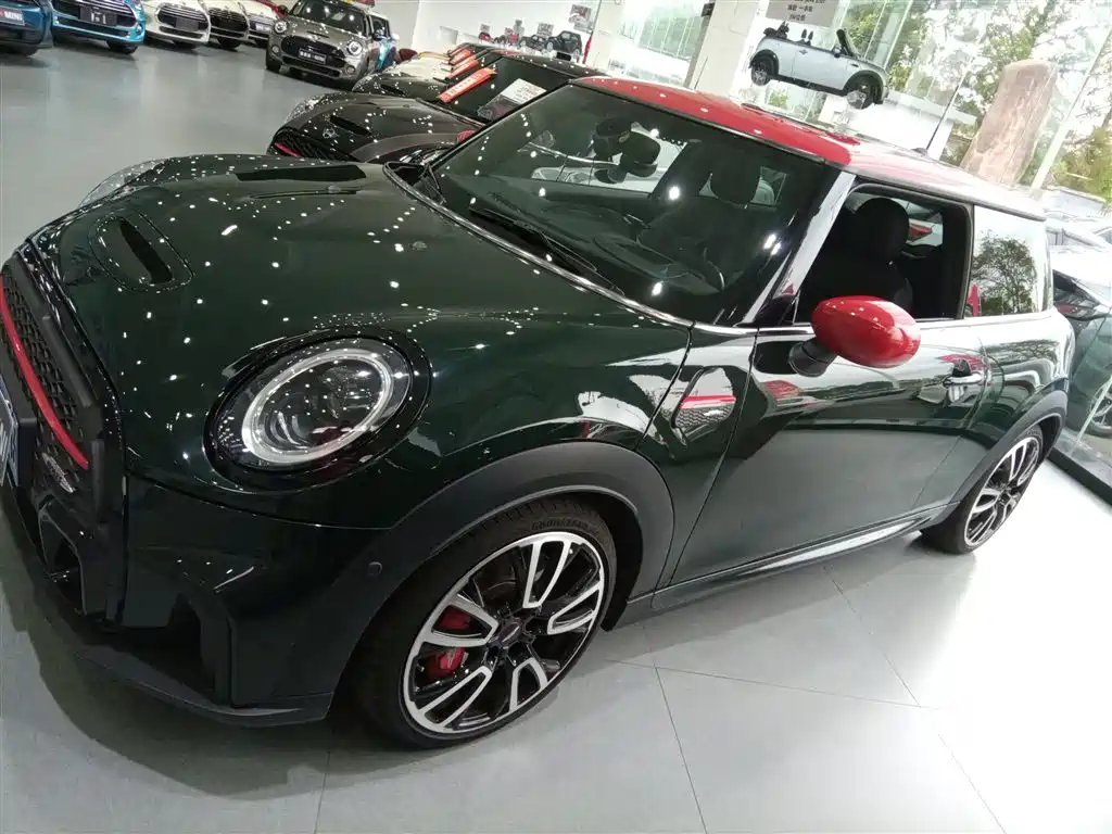 MINI JCW