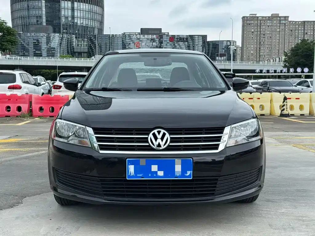 Volkswagen Lavida 2013 1.6L AT