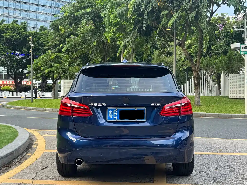 BMW 2 Series Active Tourer — миниатюра 6