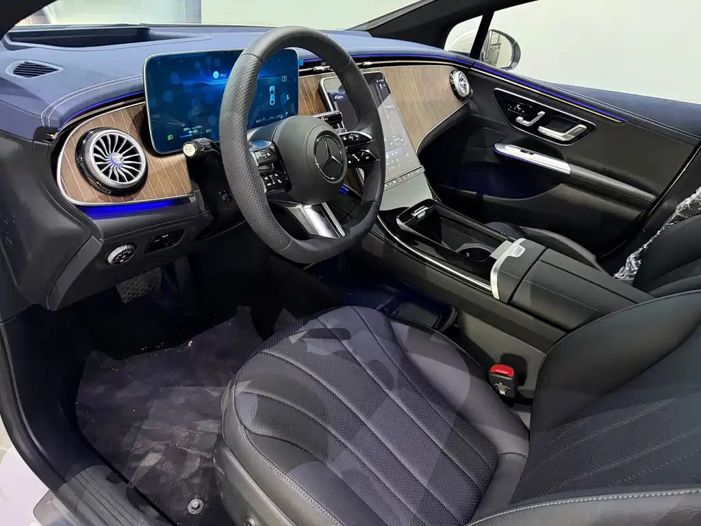 Mercedes-Benz EQE — миниатюра 12