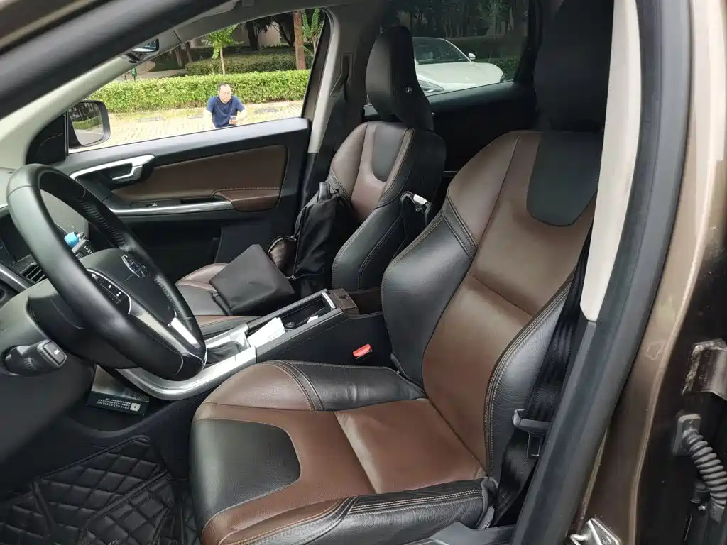 Volvo XC60 — миниатюра 8