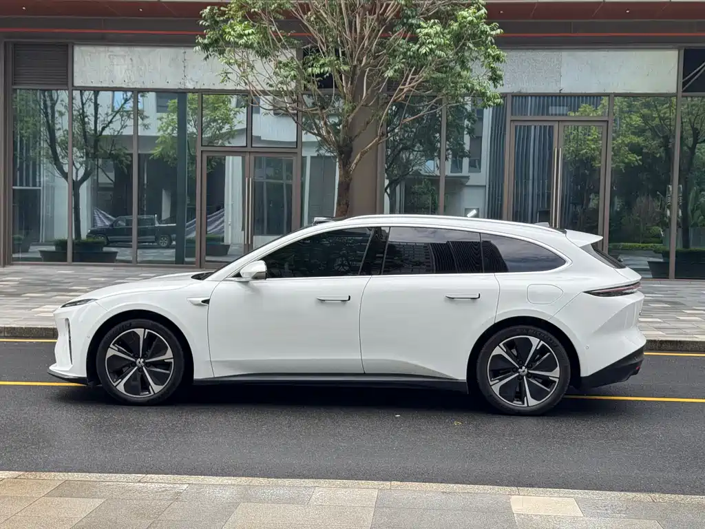 NIO ET5T 2024 75kWh Touring