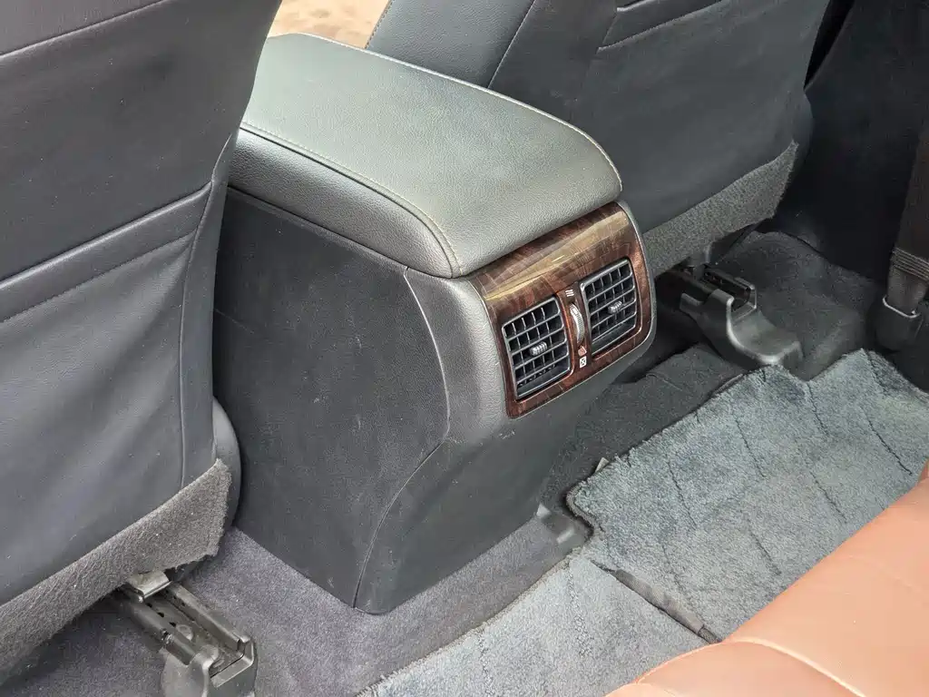 Toyota Camry 2016 2.0G Luxury