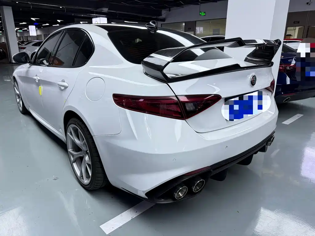 Alfa Romeo Giulia — миниатюра 4
