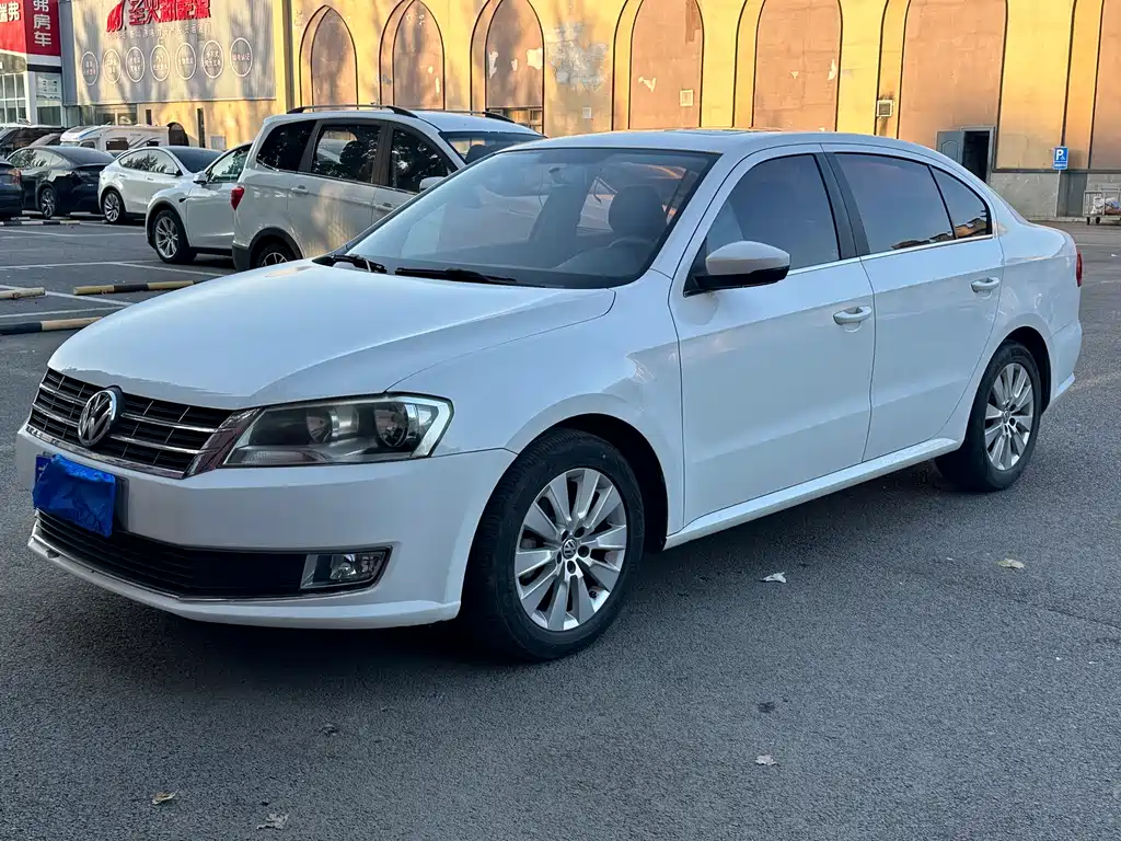 Volkswagen Lavida 2014