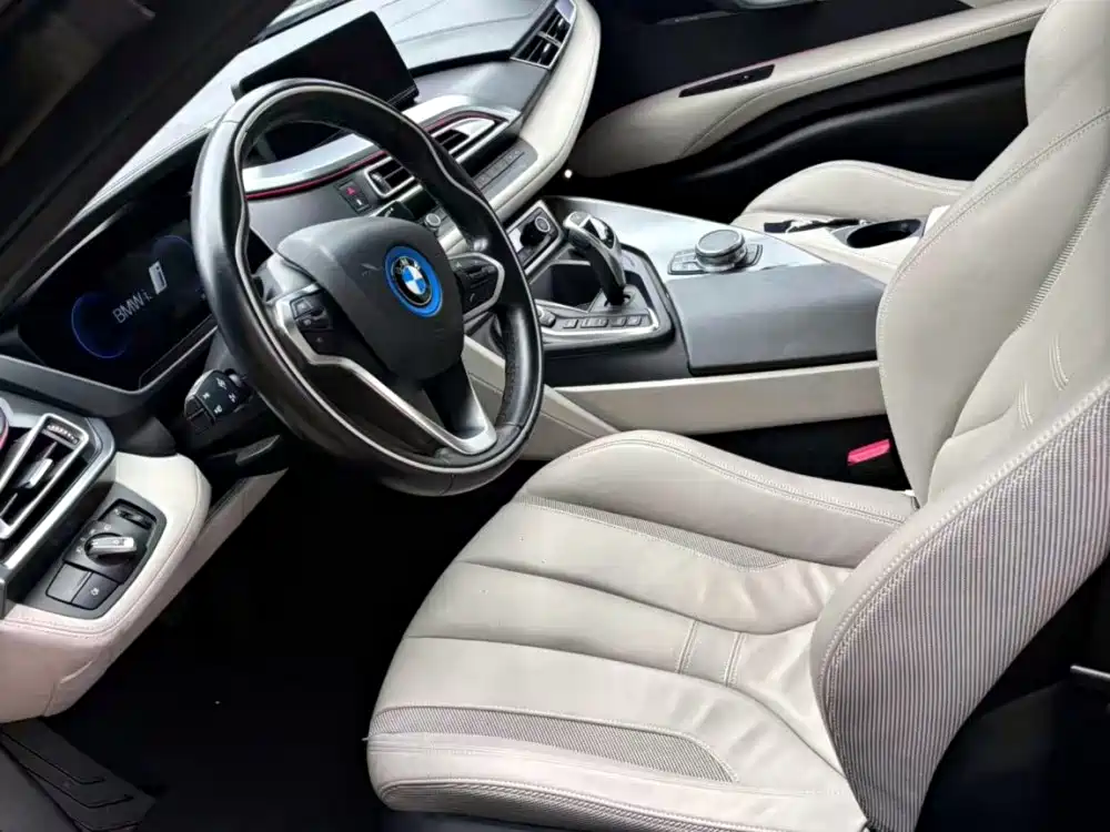 BMW i8 — миниатюра 5