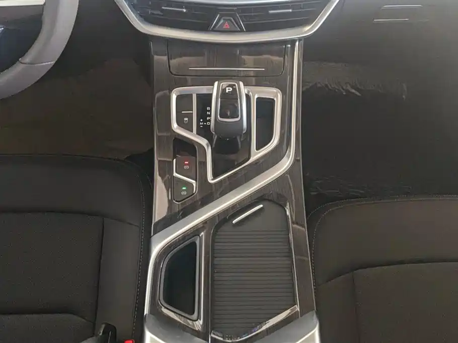 GEELY AUTOMOBILE JIAJIE