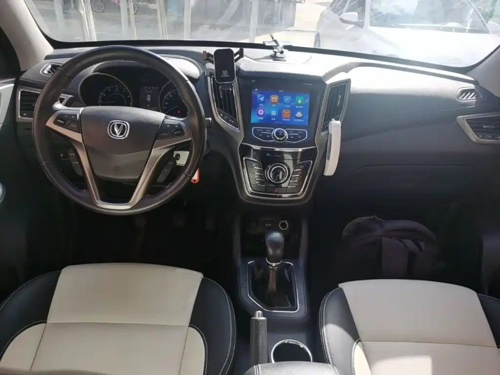 Changan CS35 — миниатюра 10