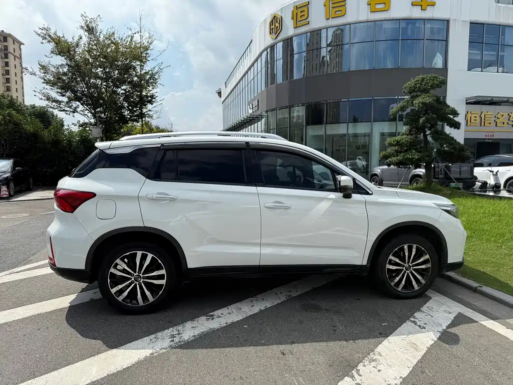 GAC TRUMPCHI GS4 NEW ENERGY