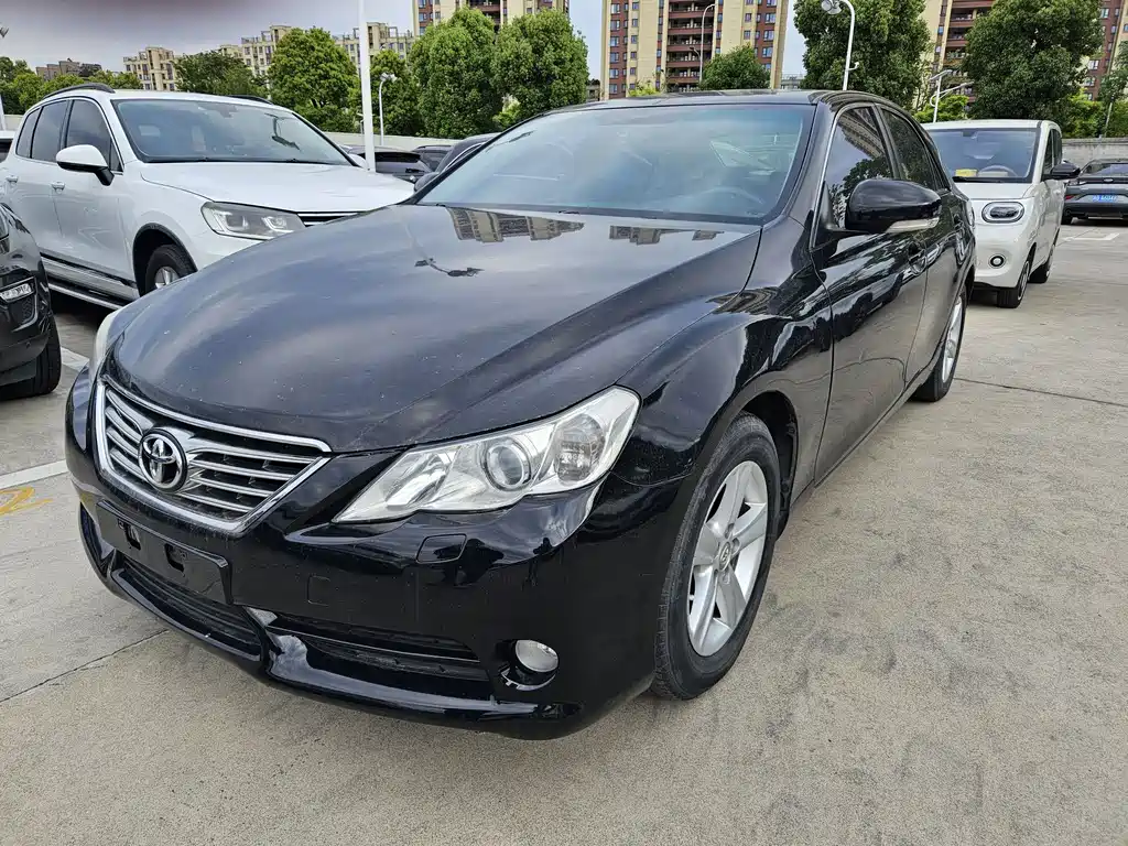 Toyota Reiz 2012