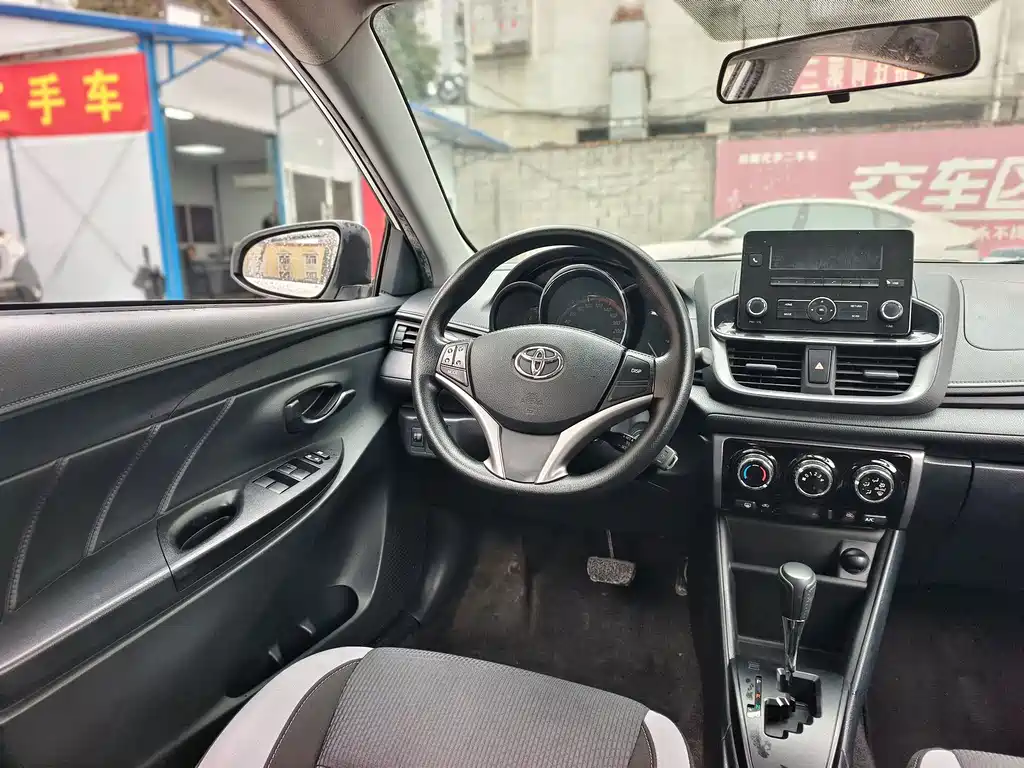 TOYOTA YARIS L ZHIXUAN