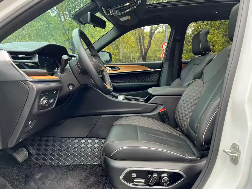 JEEP GRAND CHEROKEE 4XE