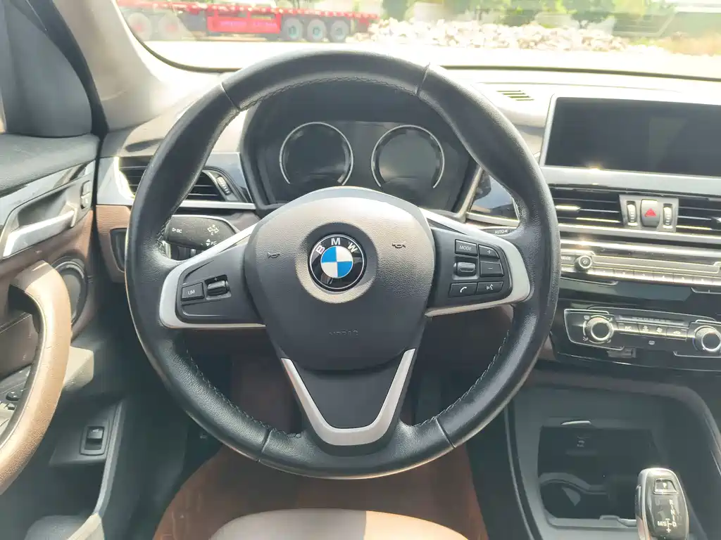 BMW X1 — миниатюра 15