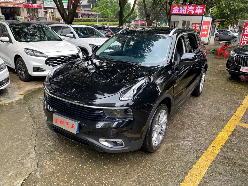 Lynk & Co 01 2019 2.0T Pro V