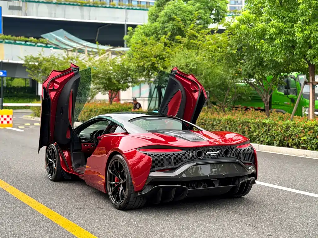 McLaren Artura — миниатюра 5