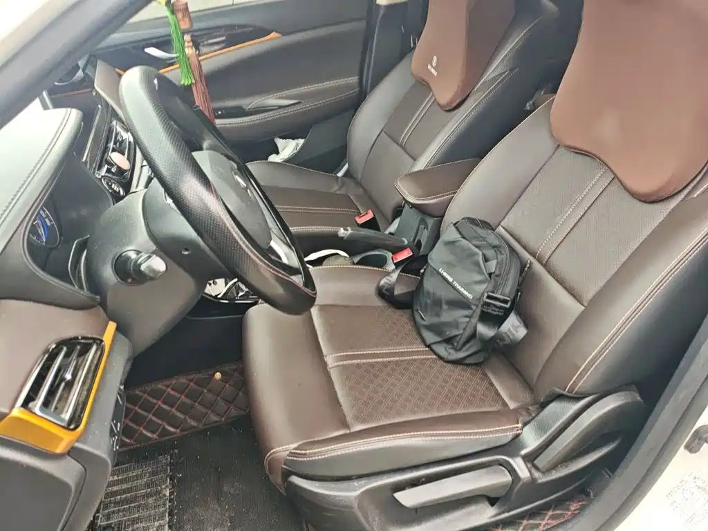 Changan Eado DT — миниатюра 8