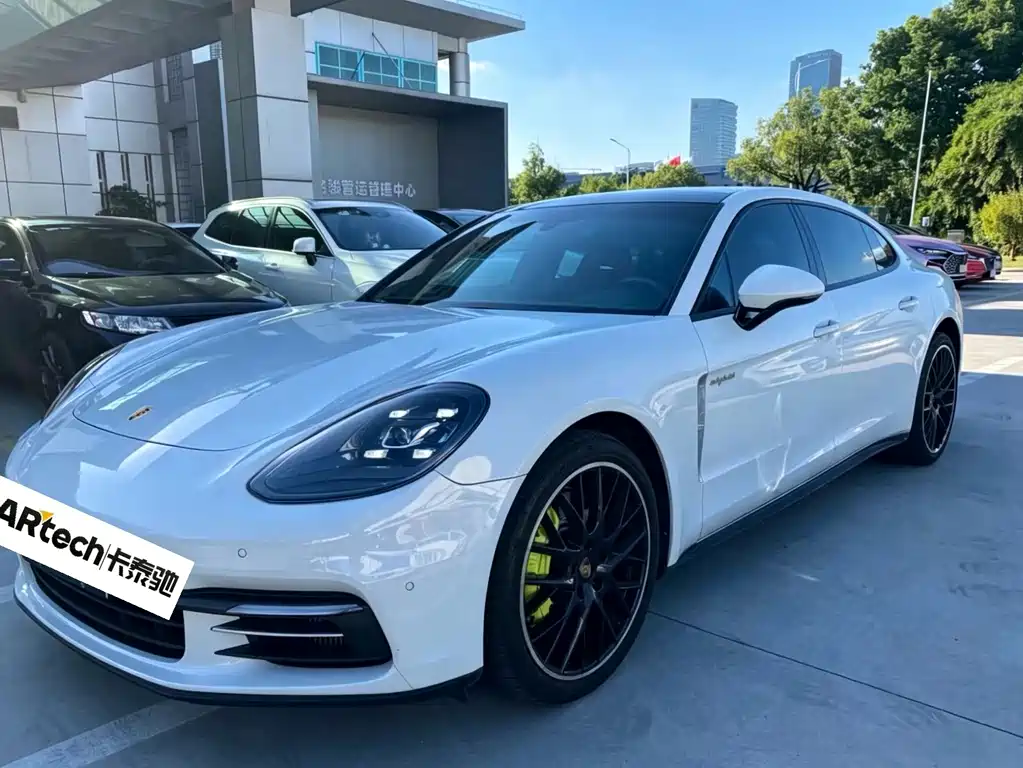 Porsche Panamera Hybrid