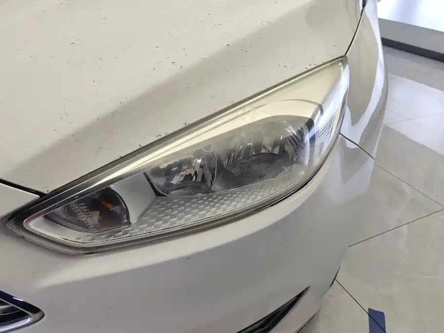 Ford Focus — миниатюра 5