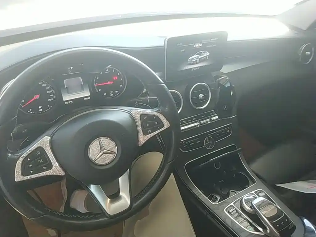 Mercedes-Benz C-Class — миниатюра 10