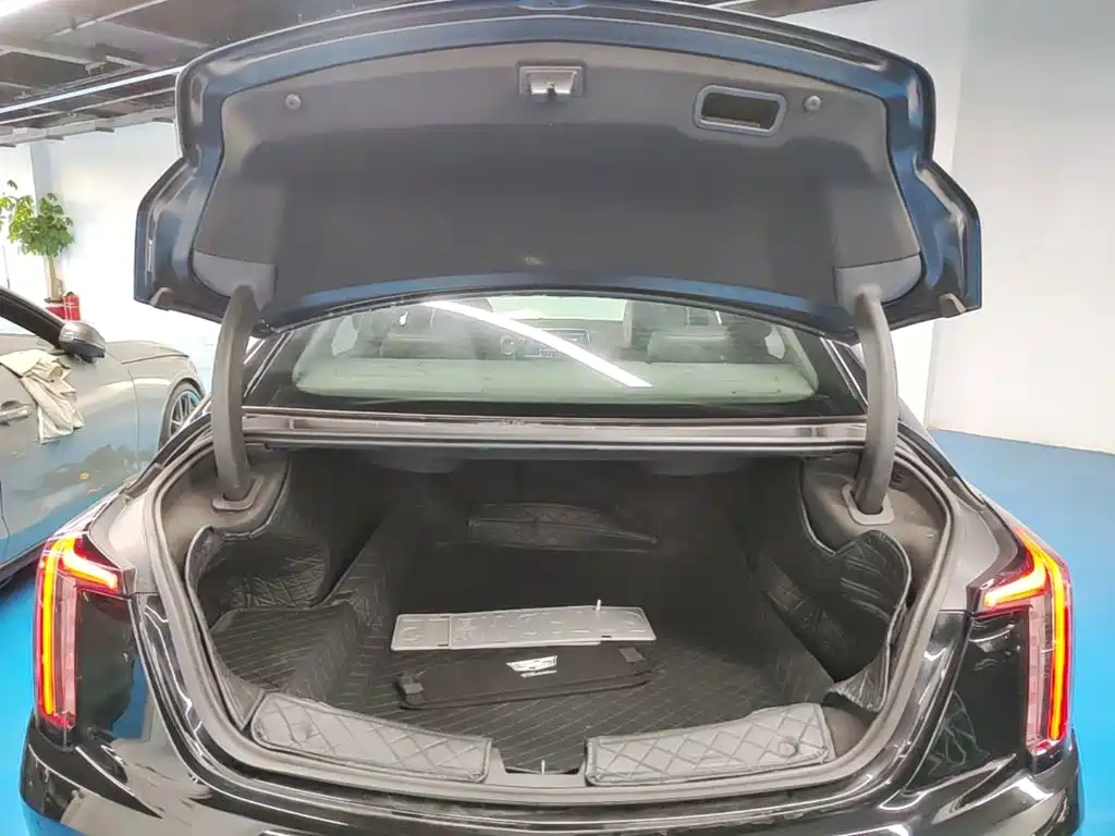 Cadillac CT5 — миниатюра 19