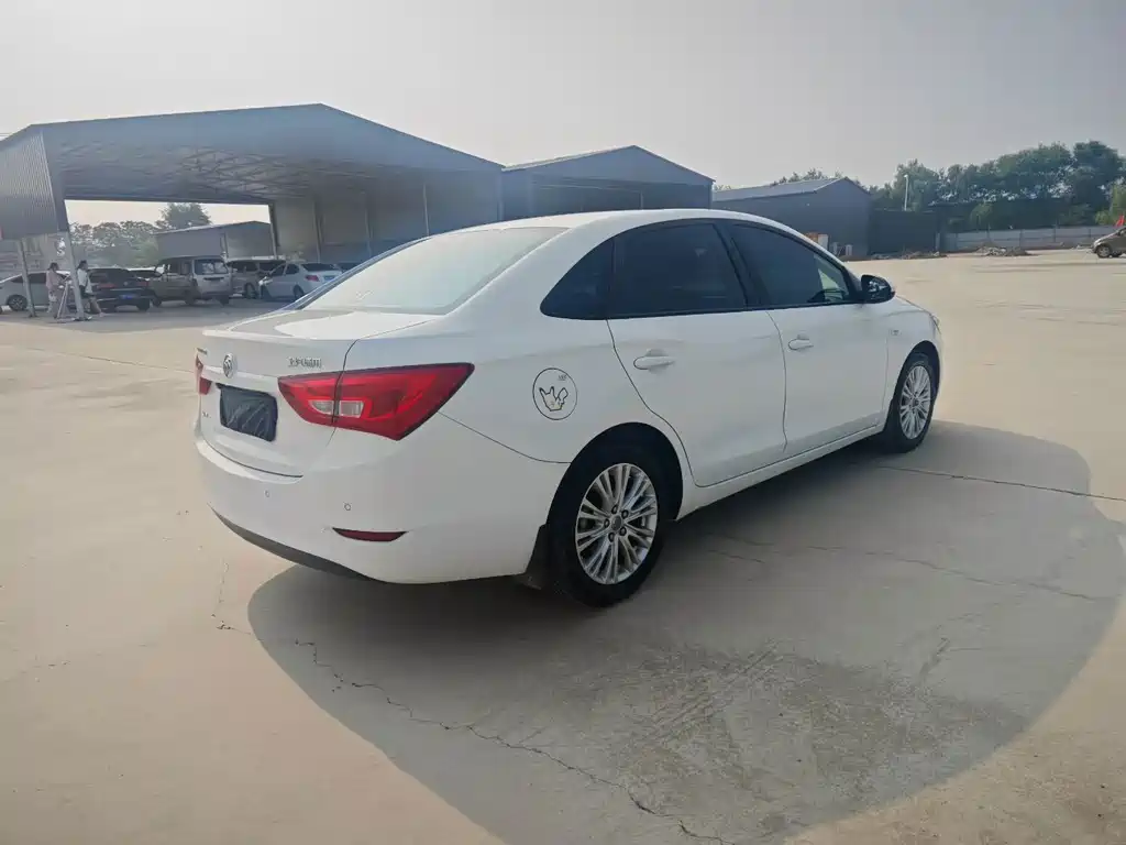 Buick Excelle — миниатюра 6