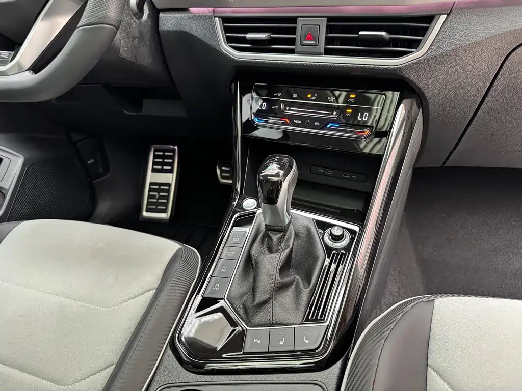 Volkswagen TayronX X 2024 330TSI Luxury