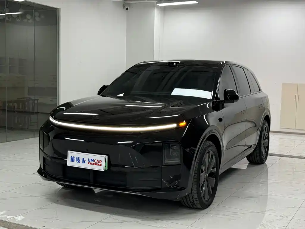 Li Auto Li L6 2025