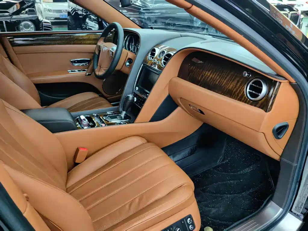 Bentley Flying Spur 2015 4.0T V8 Standard