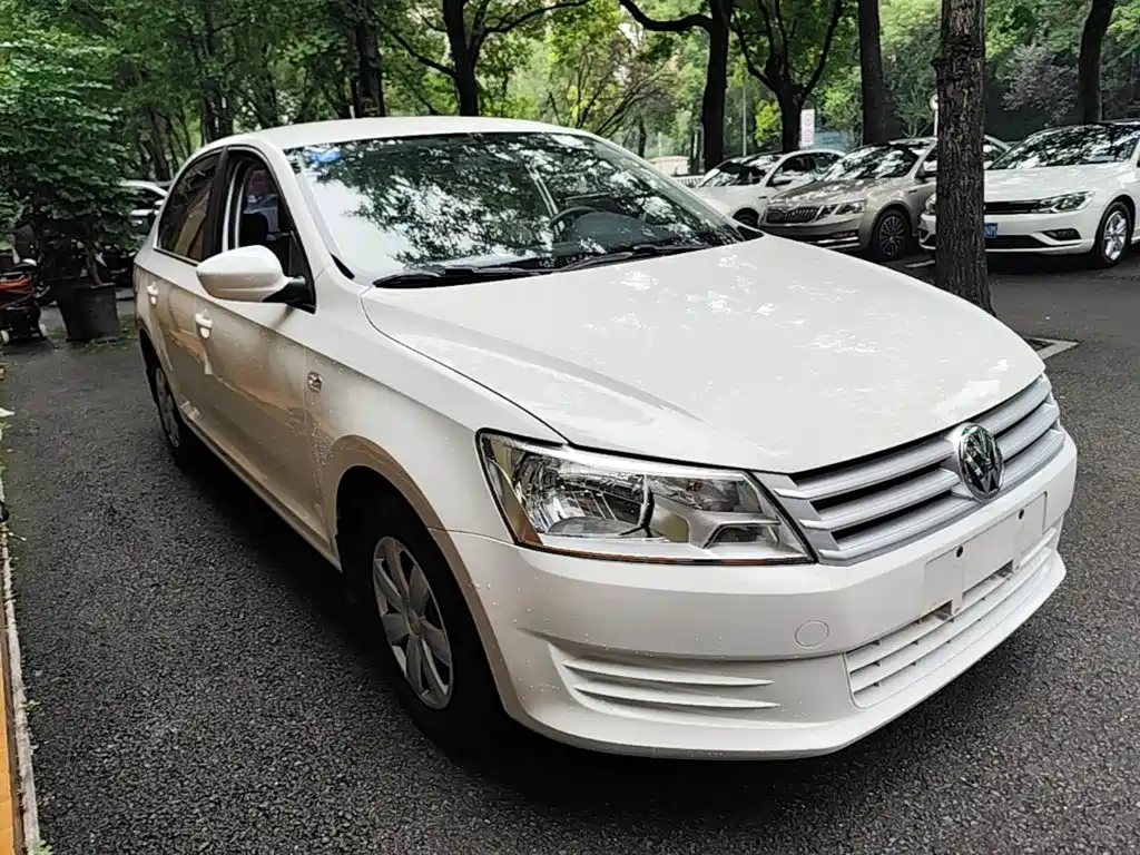 Volkswagen Santana — миниатюра 4