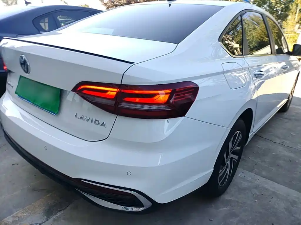 Volkswagen Lavida — миниатюра 8