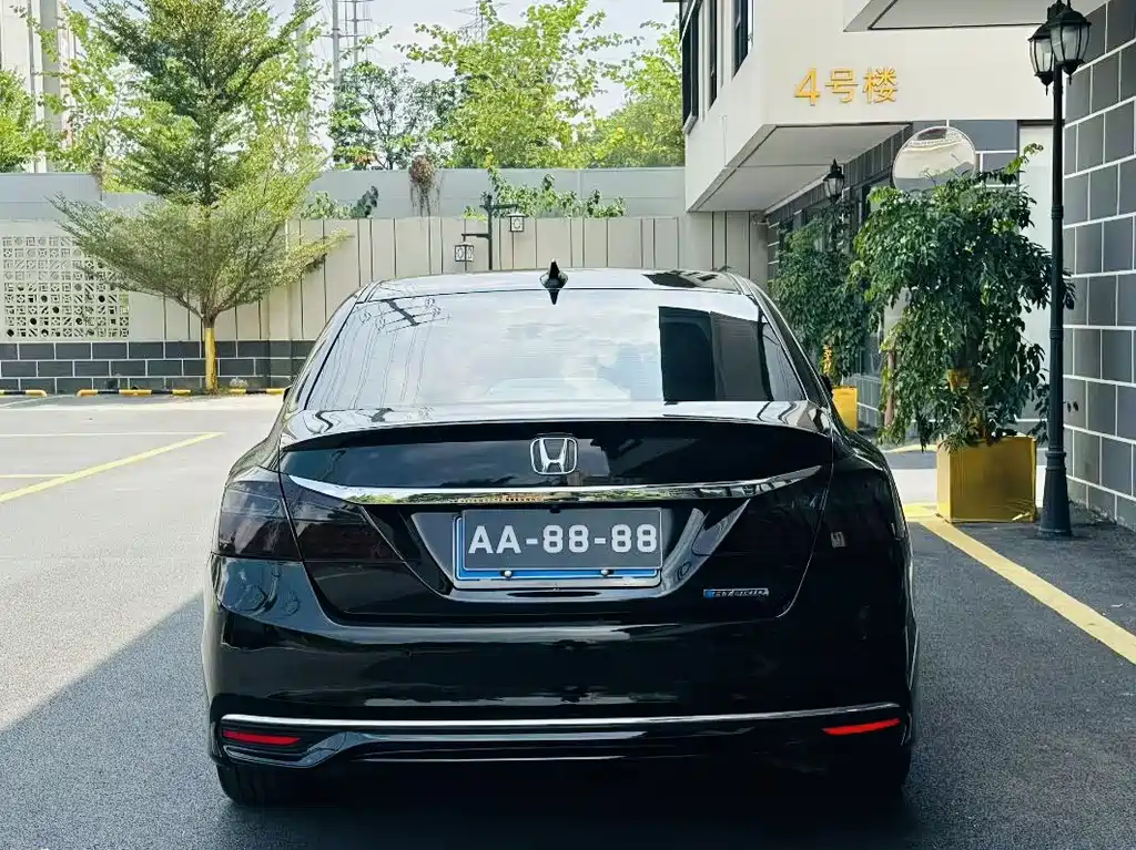 Honda Accord — миниатюра 4
