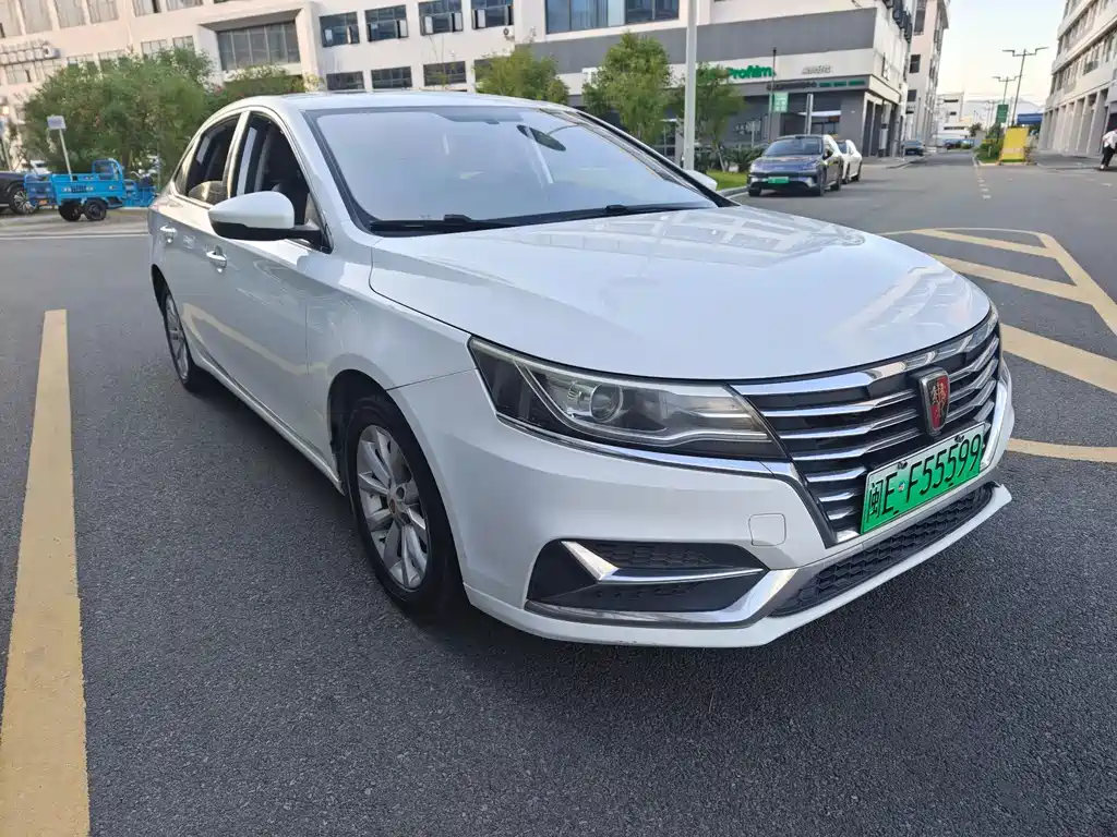 ROEWE  I6 NEW ENERGY